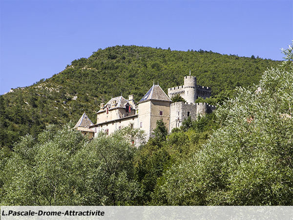 Château d'Aulan - activités près de la Honas